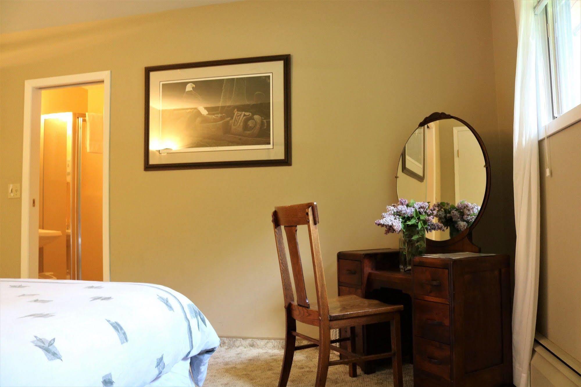 Mulvehill Creek Wilderness Inn And Wedding Chapel Revelstoke Exterior foto
